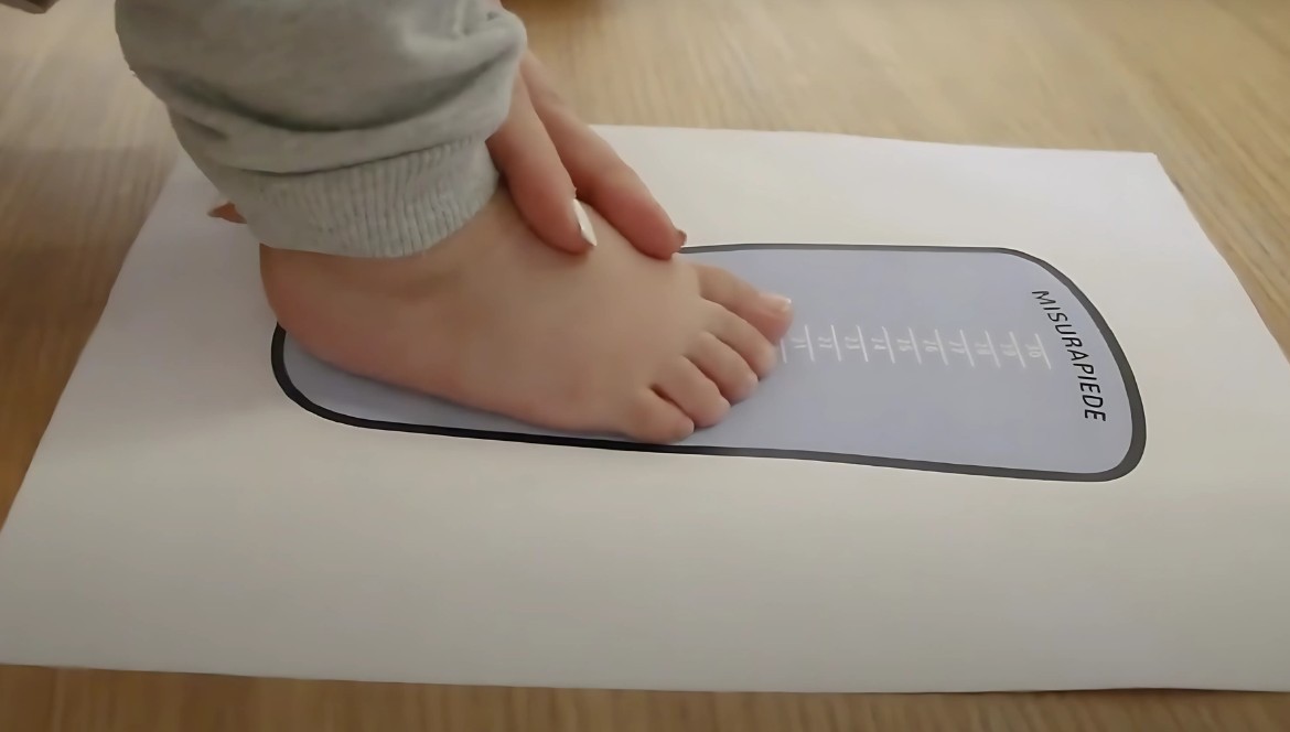 Guida alla Misurazione delle Scarpe per Bambini